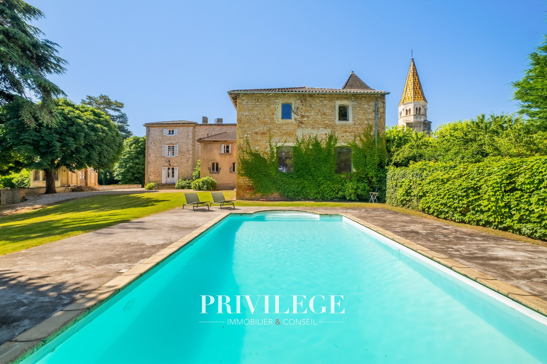 Loft D'exception De Plus De 300 M² Avec Piscine Et Jardin Privatif