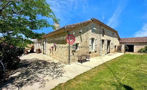 House in Miradoux, Occitania, France 1