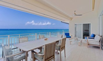 Condo in George Town, George Town, Cayman Islands 2