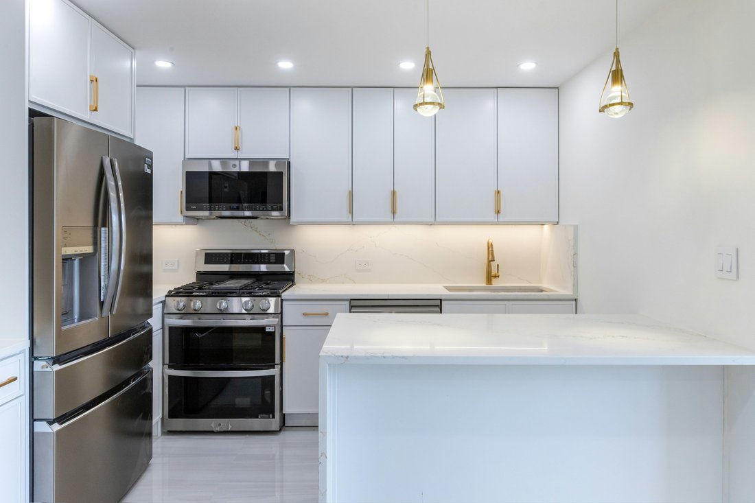 Co Op in New York, New York, United States 5 - 18084994