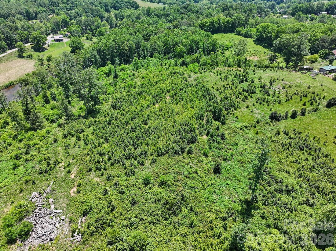 Land in Clyde, North Carolina, United States 1 - 16905641