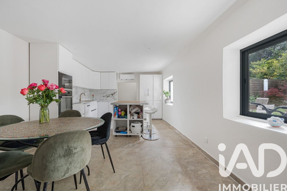 House in Varenne-Centre-Rive Charmante, Noisy-le-Grand, France 5 - 18097228