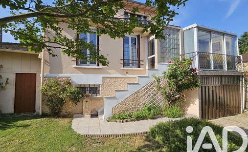 Maison à Le Tir, Maisons-Laffitte, France 1
