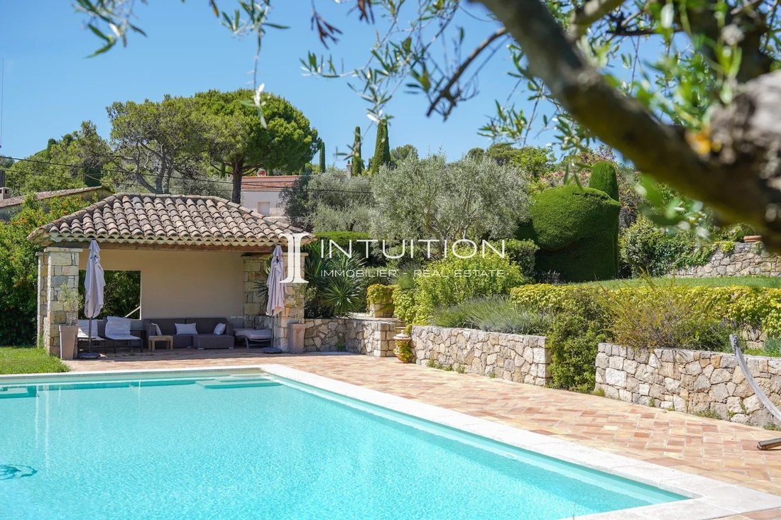 Villa in Mougins, Provence-Alpes-Côte d'Azur, France 2 - 18093384