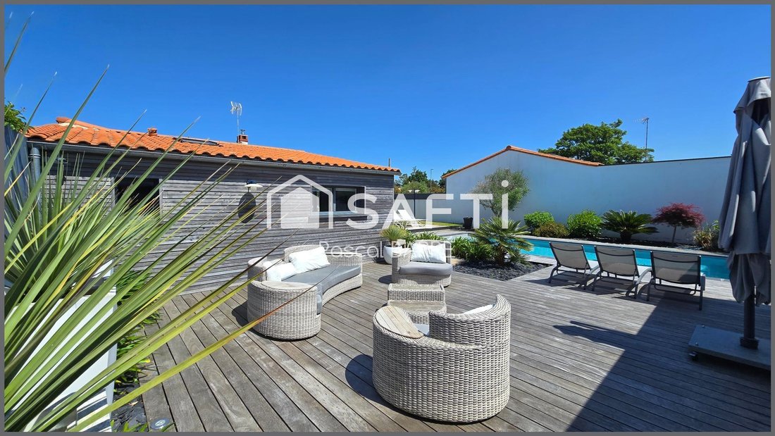 House in L'Ile-d'Olonne, Pays de la Loire, France 1 - 18100234