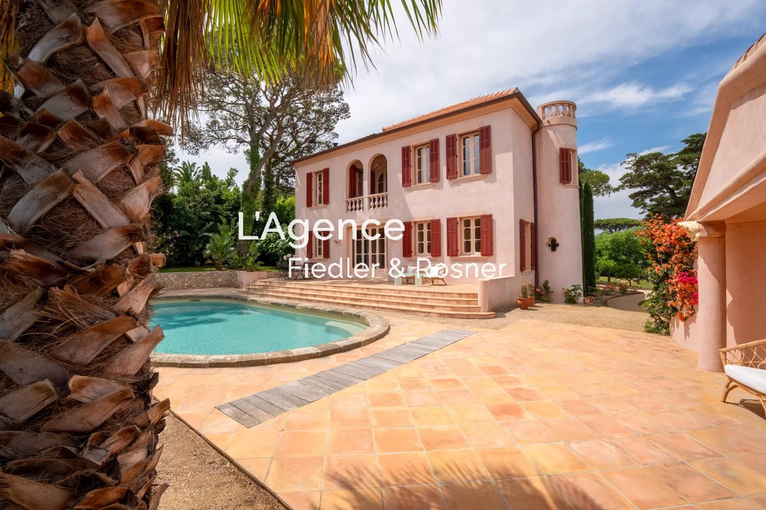 Villa in Zone Ouest Urbaine, Saint-Tropez, France 3 - 18107351