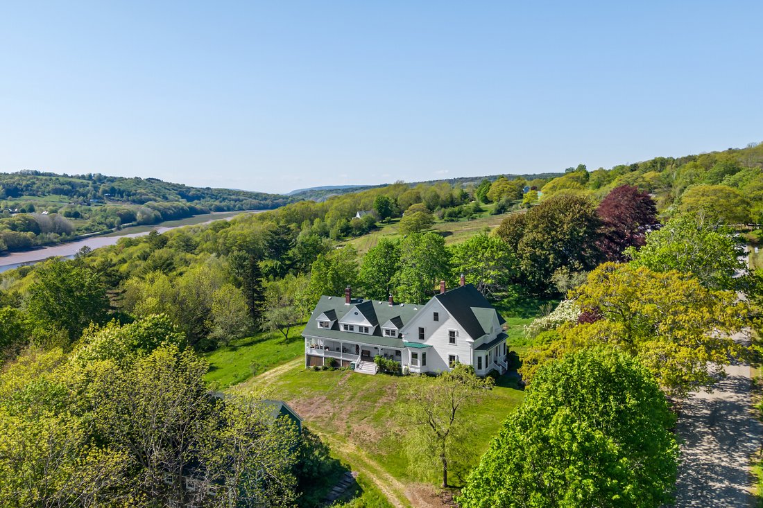 House in Bear River, Nova Scotia, Canada 2 - 18093184