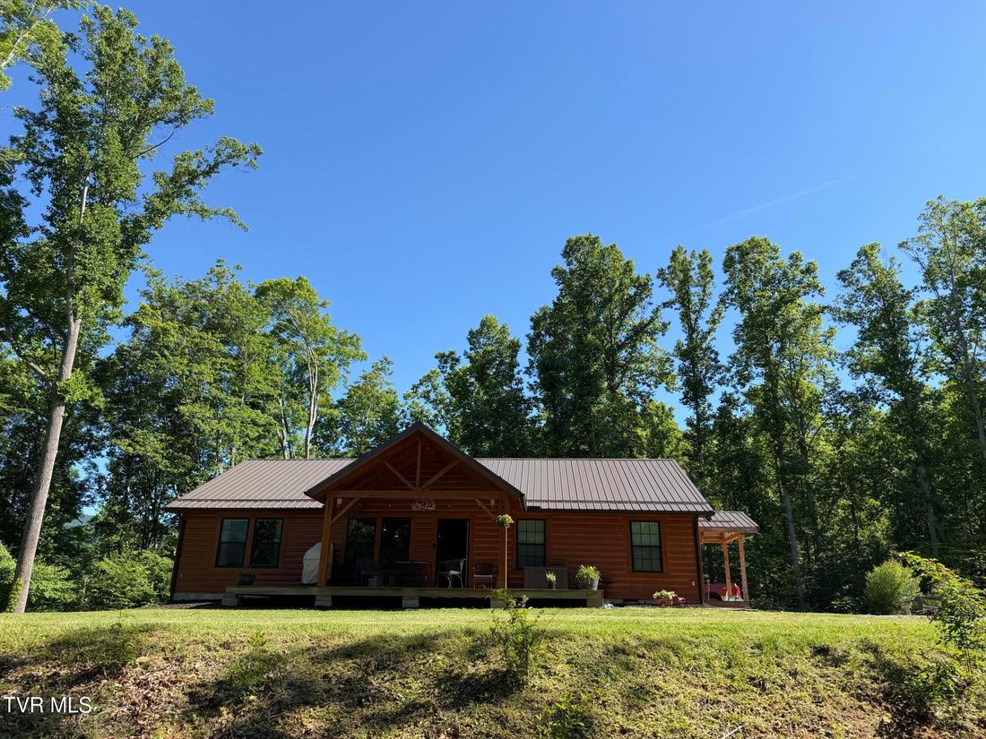 House in Flag Pond, Tennessee, United States 2 - 18100651