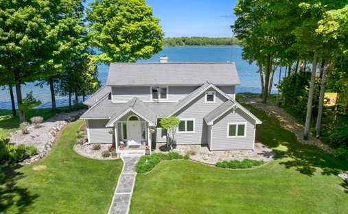 House in Honor, Michigan, United States 1