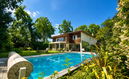 House in Ares, Nouvelle-Aquitaine, France 1