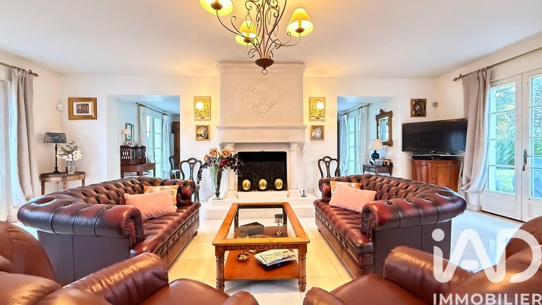 House in Saint-Eloy-de-Gy, Centre-Val de Loire, France 4 - 18105693