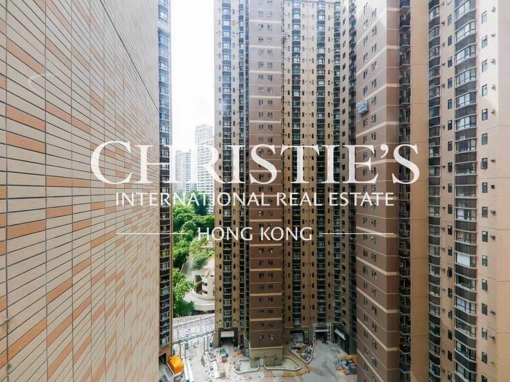 Apartment in Hong Kong, Hong Kong 1 - 18099910