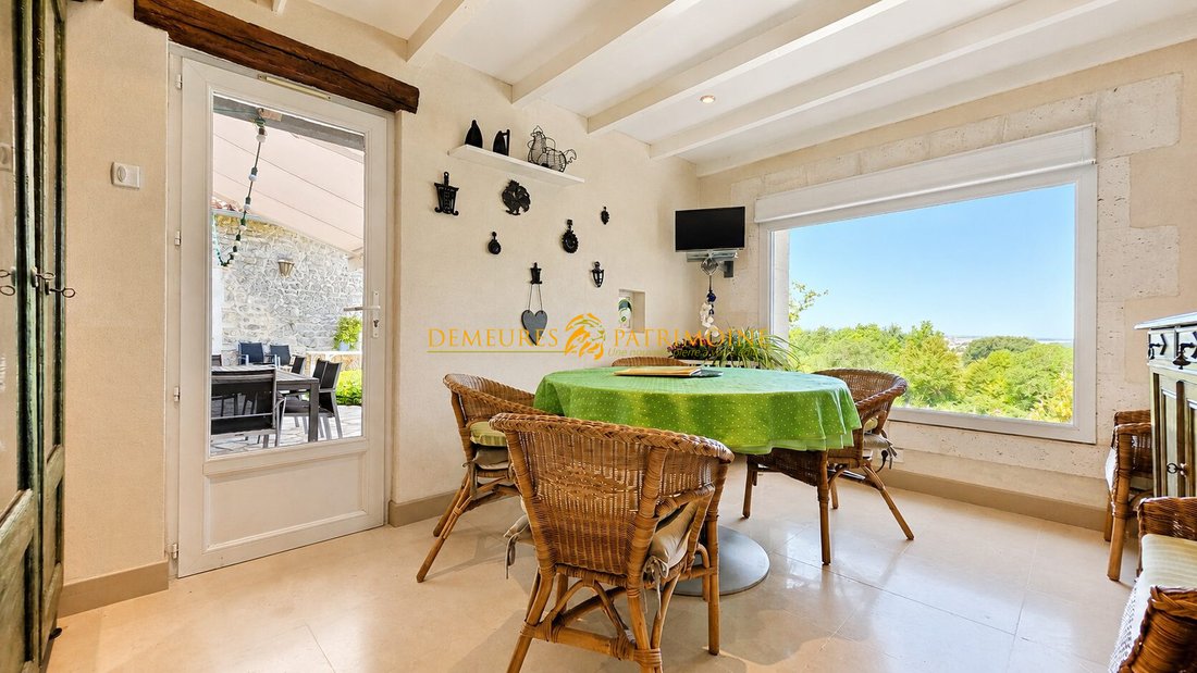 House in Roullet-Saint-Estephe, Nouvelle-Aquitaine, France 4 - 18097686