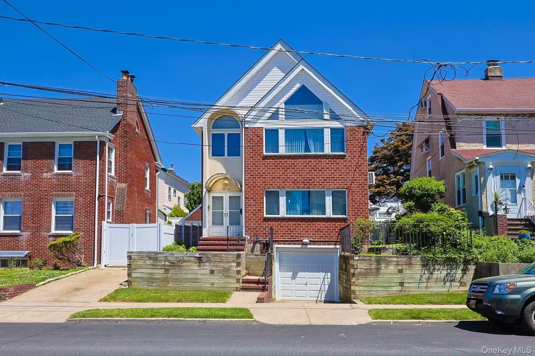 House in New York, New York, United States 1 - 18098197