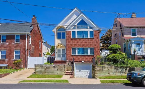 House in New York, New York, United States 1