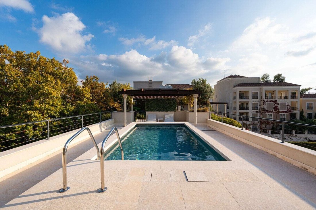 Apartment in Tivat, Tivat Municipality, Montenegro 4 - 16504078