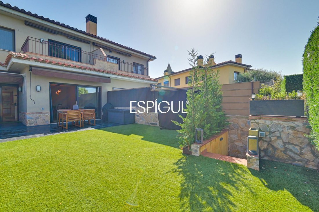 Villa in Aiguaviva, Catalonia, Spain 1 - 18091060