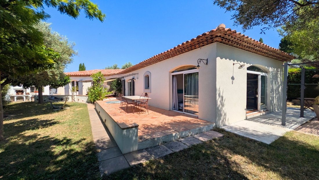 House in Les Freres-Les Cancades-Les Ginestes, Le Beausset, France 3 - 18092787