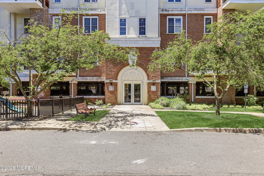 Condo in Lakewood Township, New Jersey, United States 1 - 18091180