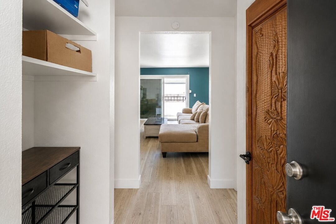 Condo in Los Angeles, California, United States 2 - 18092929