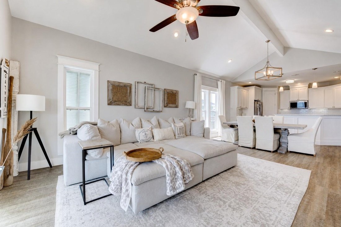 House in Galveston, Texas, United States 3 - 18095776