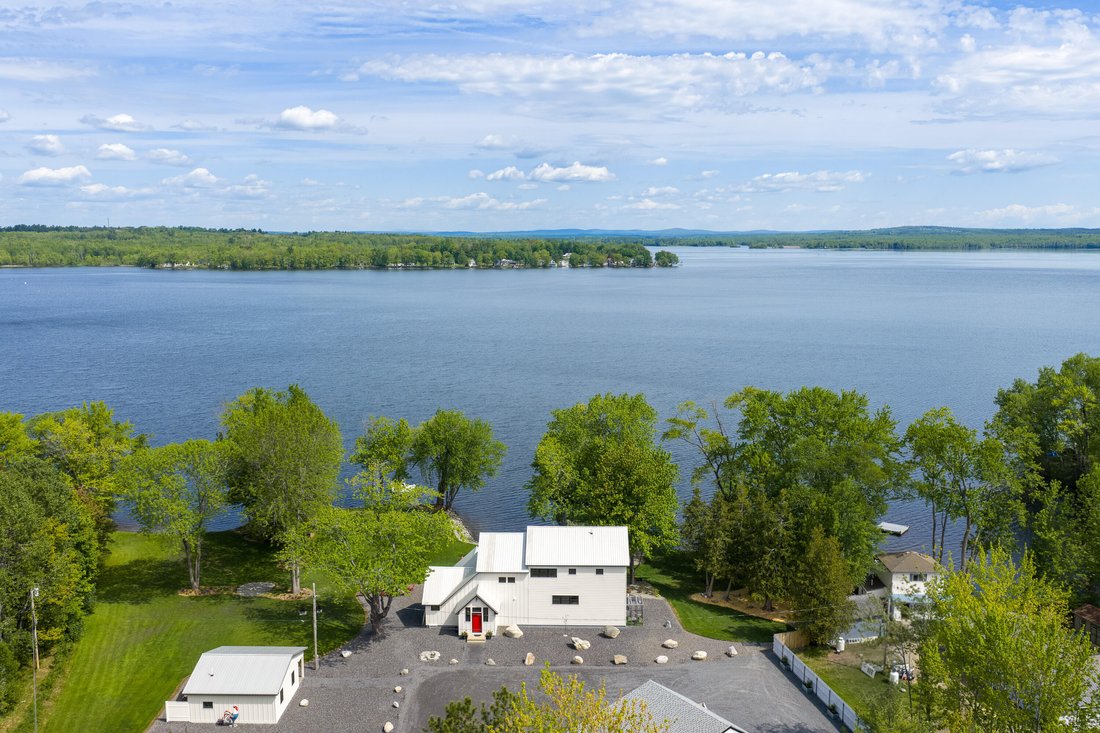 House in Newport, Maine, United States 1 - 18105754