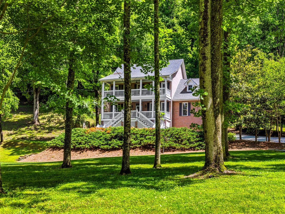 House in Pisgah Forest, North Carolina, United States 2 - 18097359