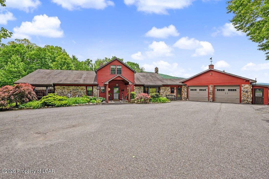 House in Sugarloaf, Pennsylvania, United States 2 - 18102869