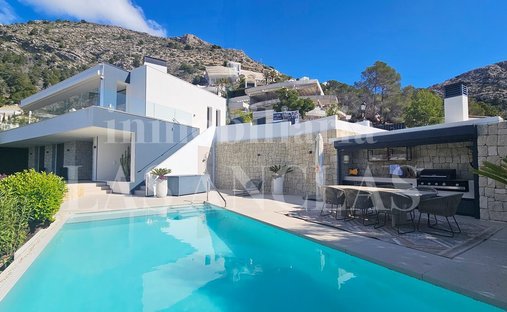 Villa in Zona de Mascarat, Valencian Community, Spain 1