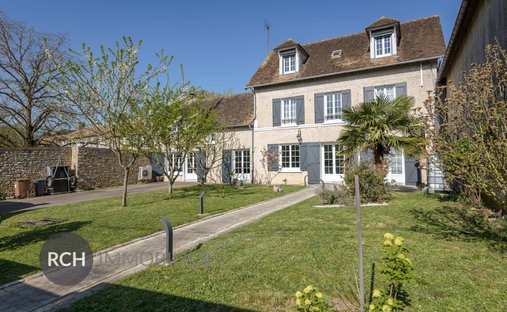 House in Thoiry, Ile-de-France, France 1