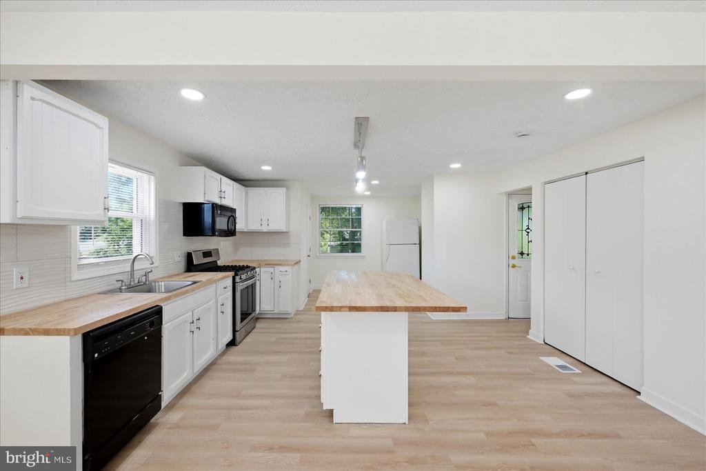 House in Gainesville, Virginia, United States 3 - 18092389