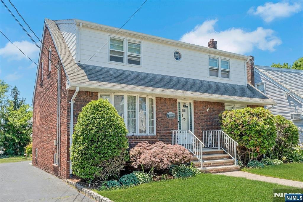 House in North Arlington, New Jersey, United States 2 - 18090874