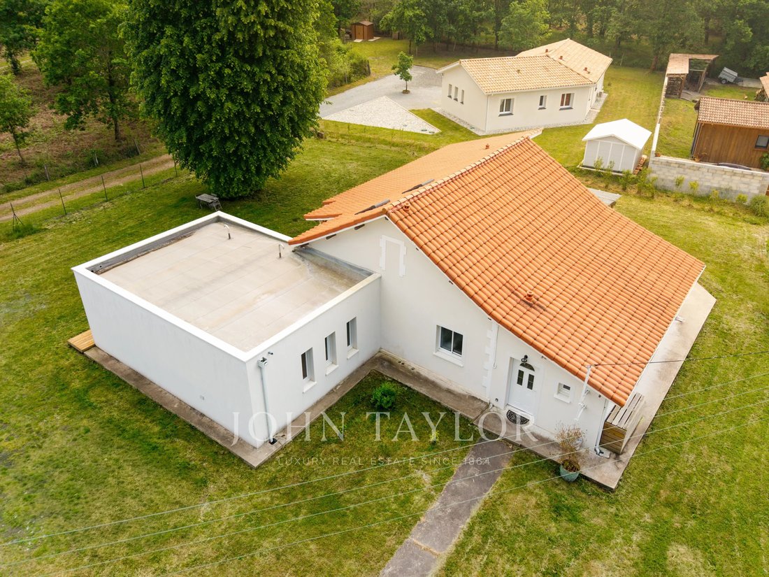 House in Parentis-en-Born, Nouvelle-Aquitaine, France 4 - 18093871