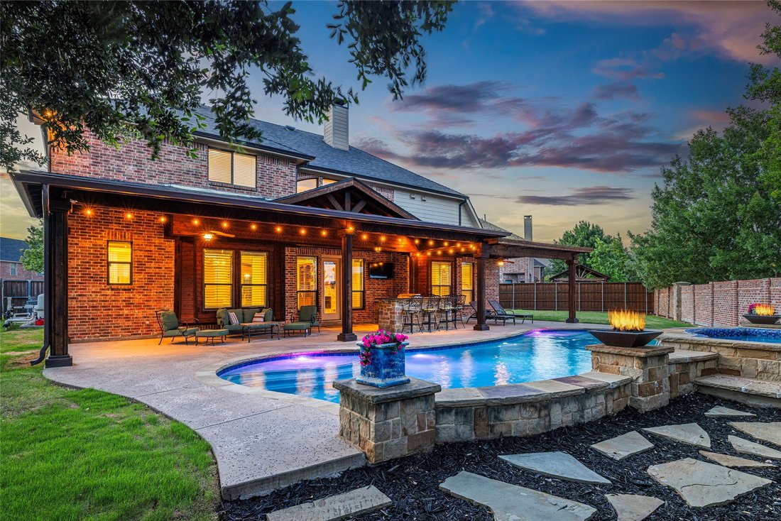 House in Frisco, Texas, United States 3 - 18098592