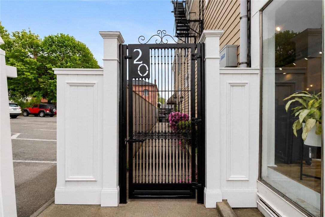 Condo in Bristol, Rhode Island, United States 4 - 18100709