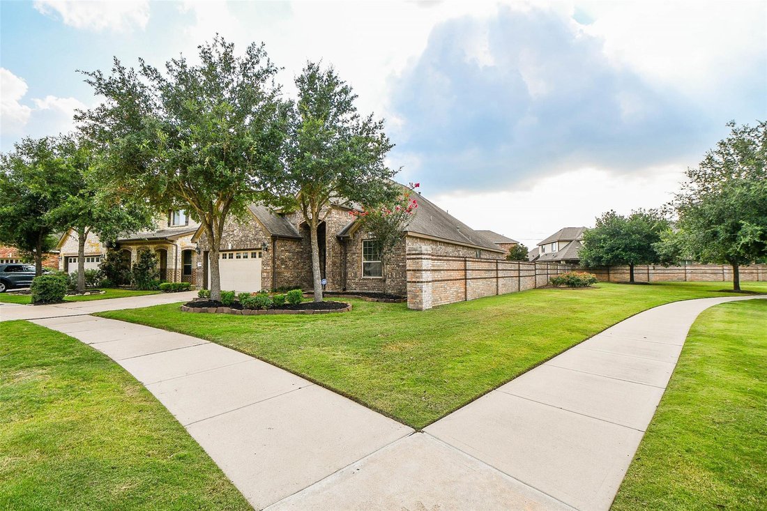 House in Katy, Texas, United States 4 - 18092711