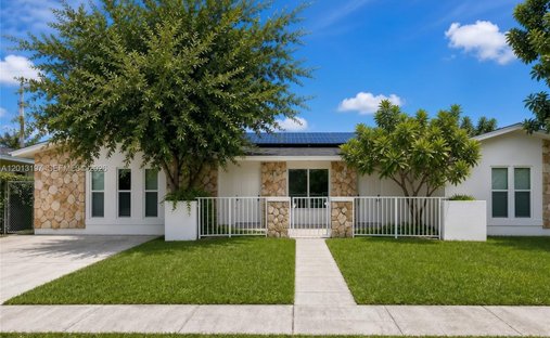 House in North Miami Beach, Florida, United States 1