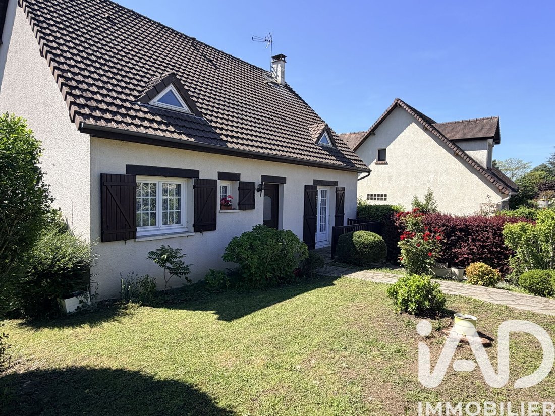 House in Périgny, Ile-de-France, France 3 - 18097092
