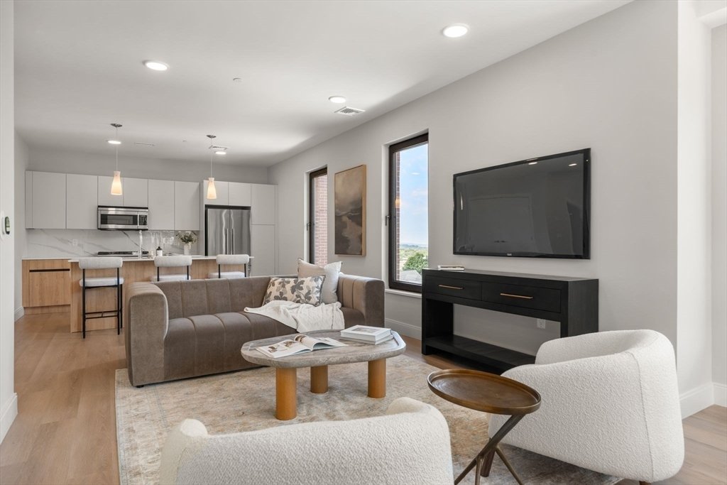 Condo in Boston, Massachusetts, United States 1 - 18096313