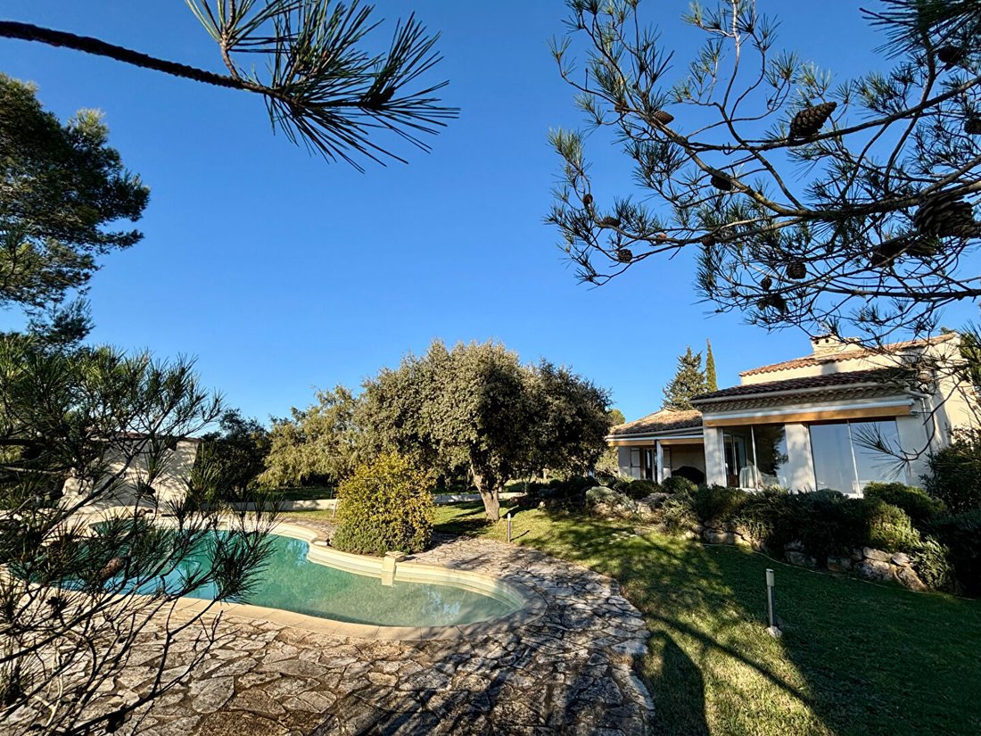 Villa in Uzès, Occitania, France 1 - 18101829