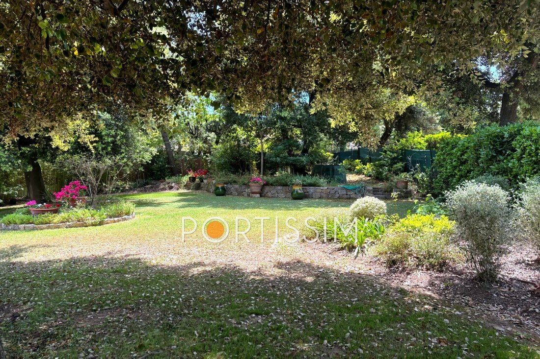 Villa in Le Rouret, Provence-Alpes-Côte d'Azur, France 5 - 17861063