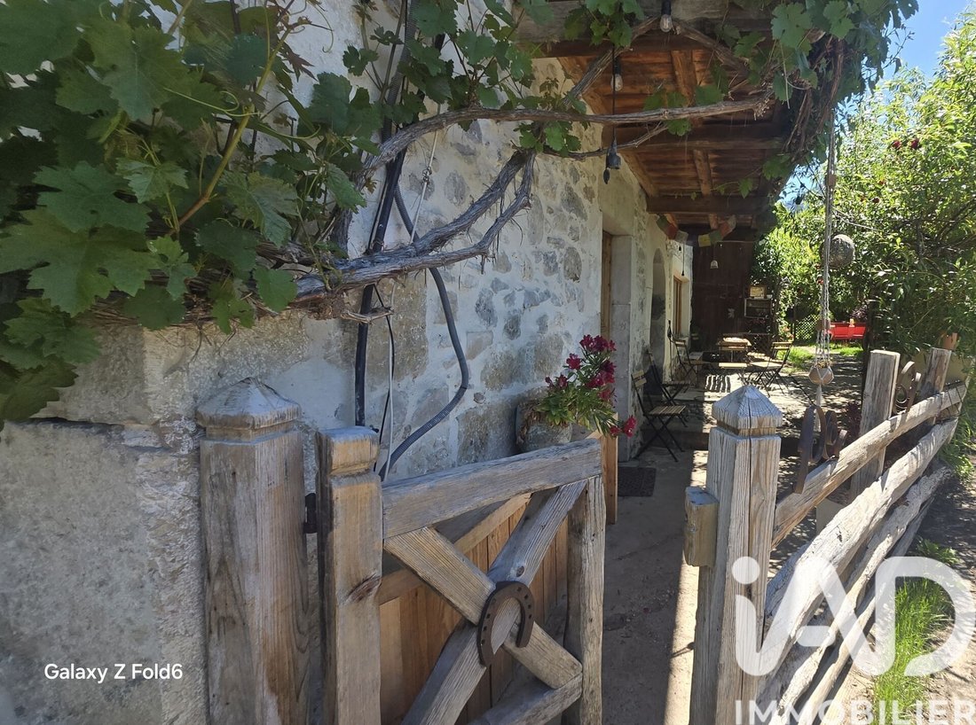 House in Lescheraines, Auvergne-Rhône-Alpes, France 2 - 18097076