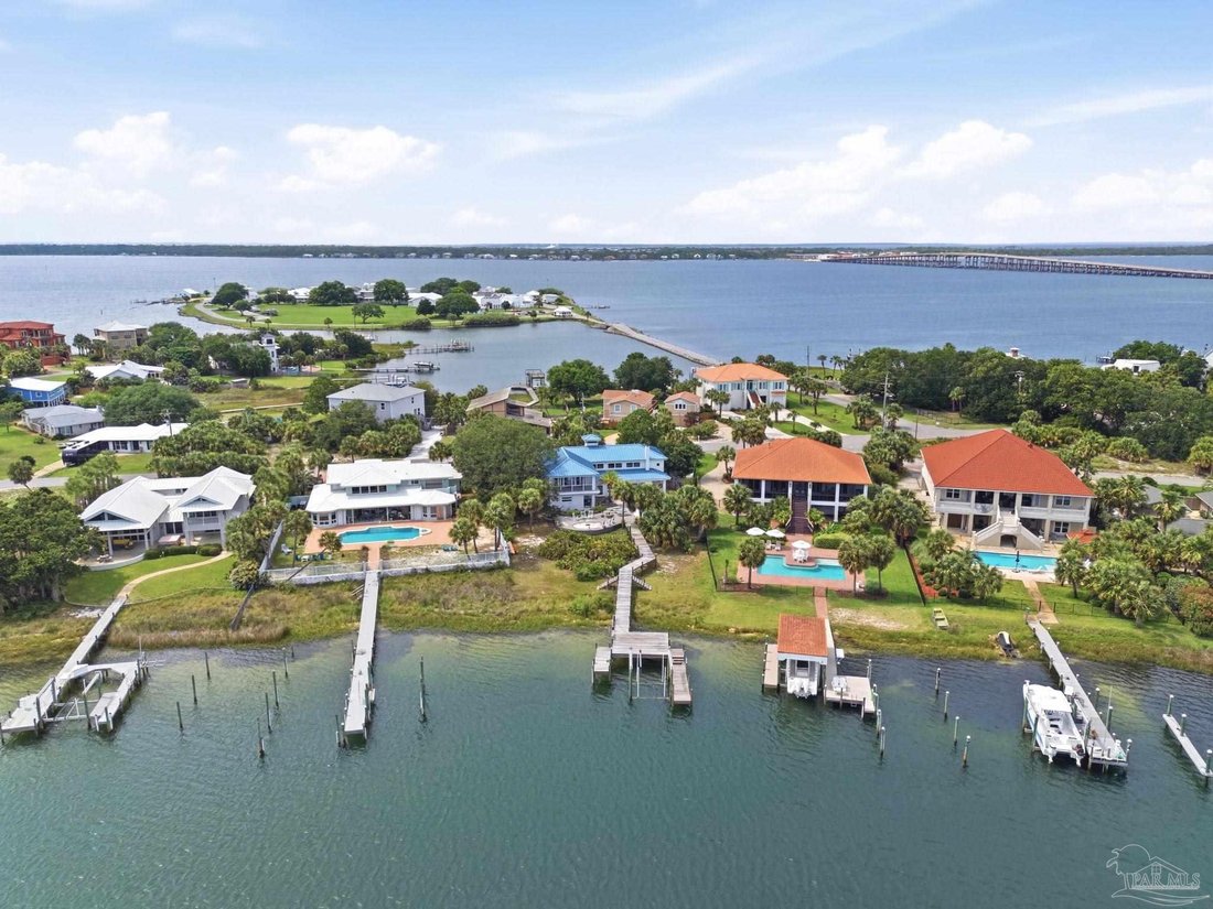 House in Gulf Breeze, Florida, United States 1 - 18108157