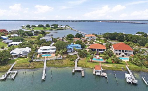 House in Gulf Breeze, Florida, United States 1