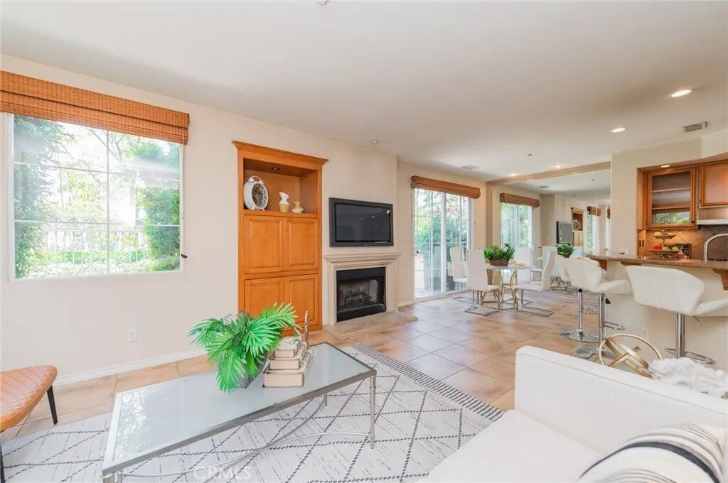 Condo in Irvine, California, United States 3 - 18101337