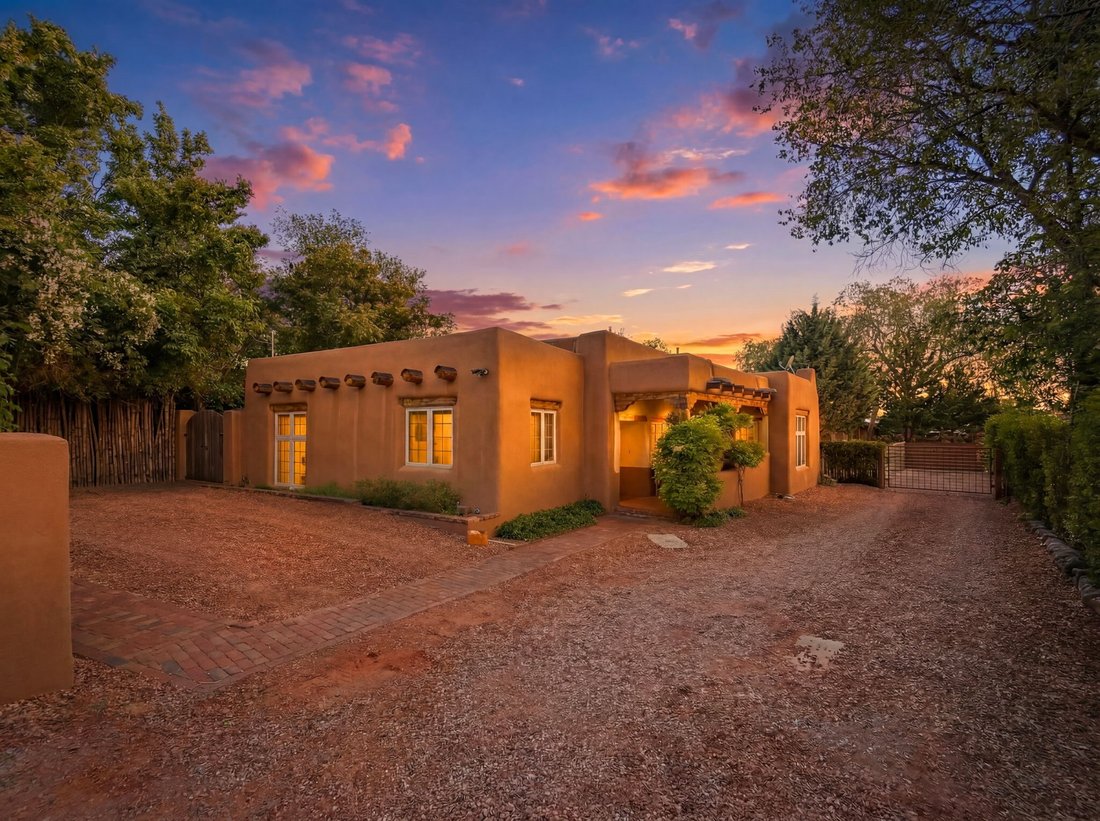 House in Santa Fe, New Mexico, United States 1 - 18091027