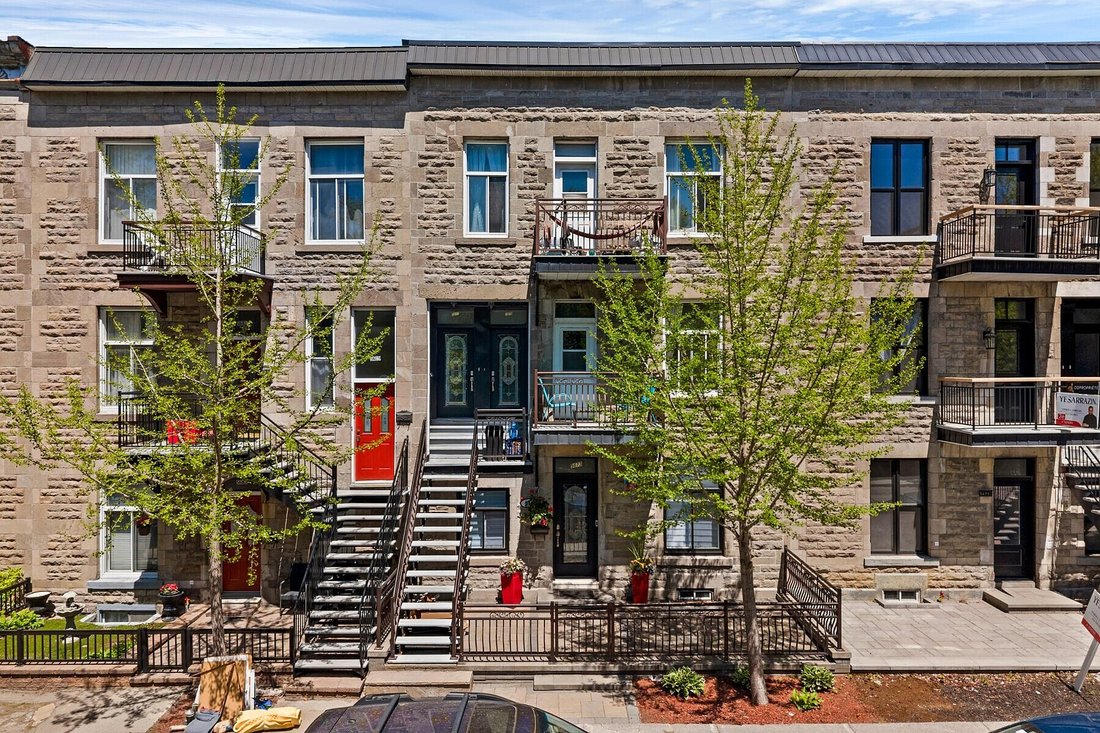 House in Montréal, Quebec, Canada 1 - 18107688