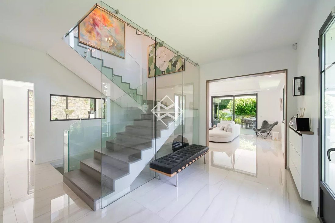 Villa in Cannes, Provence-Alpes-Côte d'Azur, France 5 - 18093829