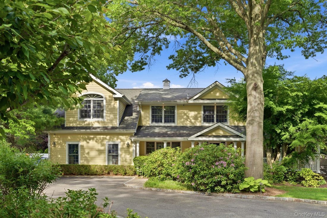 House in Woodbury, New York, United States 2 - 18095087