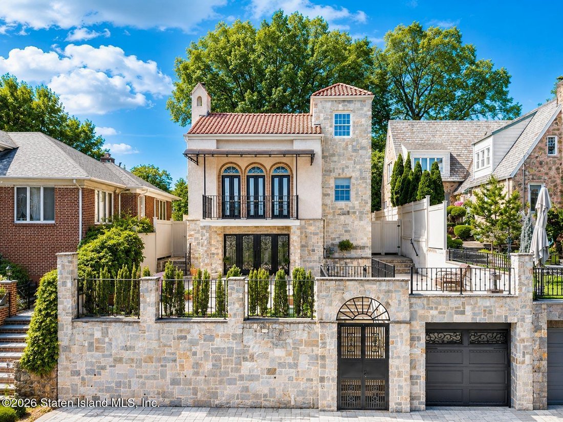House in New York, New York, United States 1 - 18108120